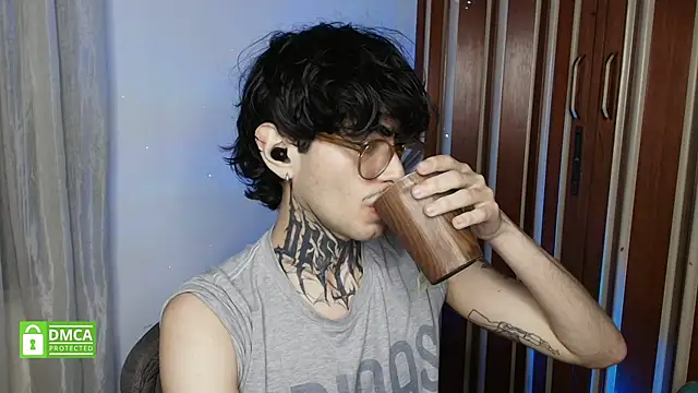 Mihail leroy online show from February 24, 1:28 am