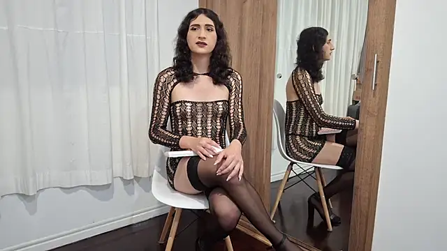 kayleesims  online show from December 19, 1:53 am