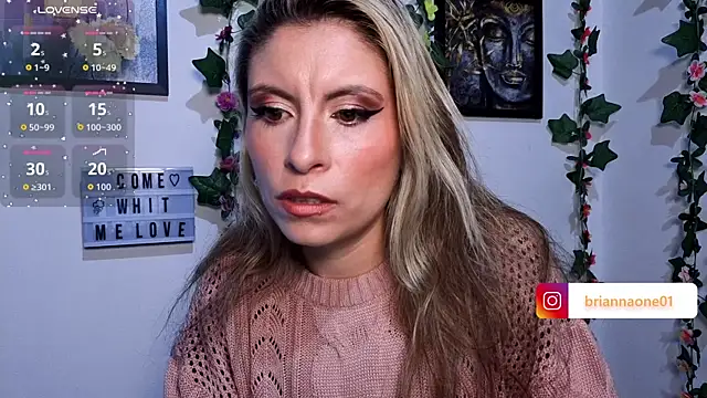 Snapshot of brianna_smoke chatting on May 13, 4:30 am brianna smoke online show from May 13, 4:30 am