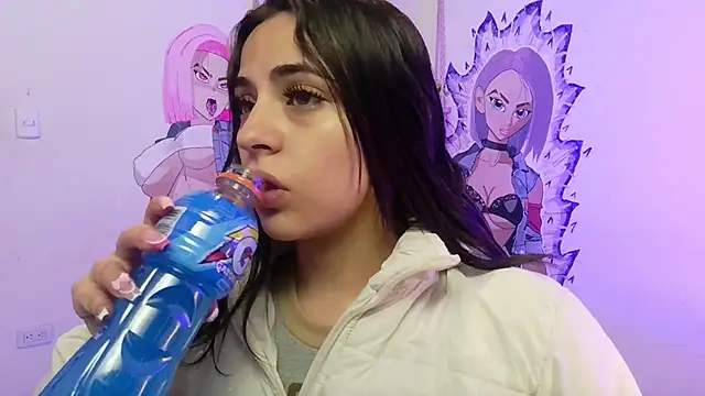 sofi lara28 online show from April 28, 1:59 pm