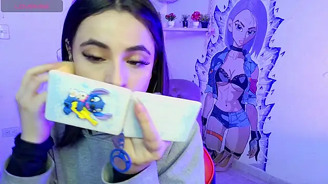 Snapshot of sofi_lara28 chatting on February 21, 12:40 pm sofi lara28 online show from February 21, 12:40 pm