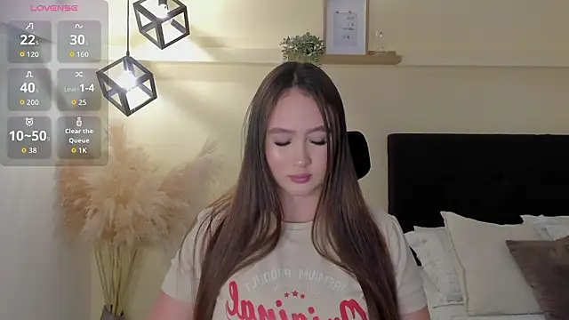 antonellacooper   online show from March 31, 11:23 am