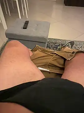 Snapshot of bomber126 chatting on October 30, 9:11 pm bomber126 online show from October 30, 9:11 pm