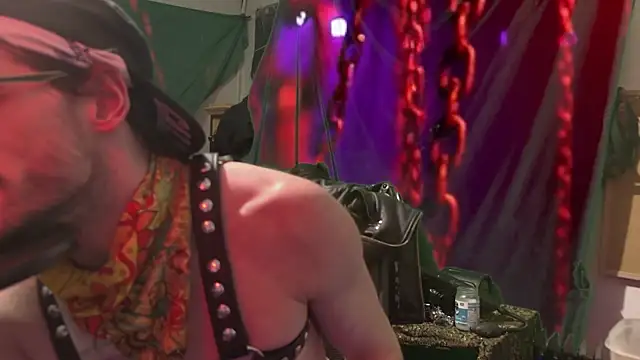 MasterDaddyCool online show from February 15, 8:30 pm