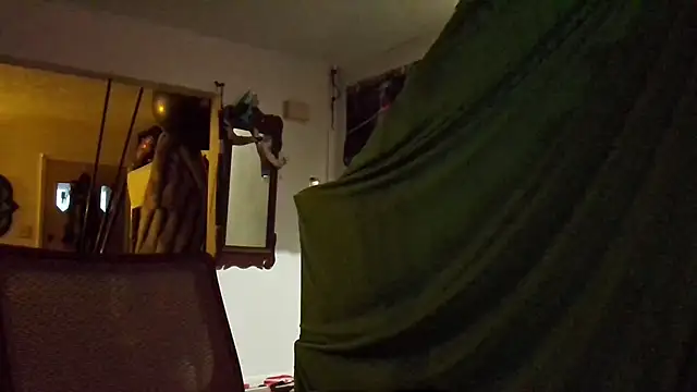 Snapshot of MasterDaddyCool chatting on November 1, 10:03 pm MasterDaddyCool online show from November 1, 10:03 pm