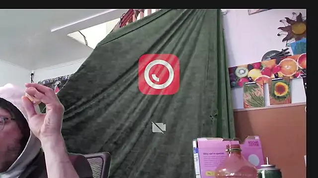 Snapshot of MasterDaddyCool chatting on October 24, 5:34 pm MasterDaddyCool online show from October 24, 5:34 pm