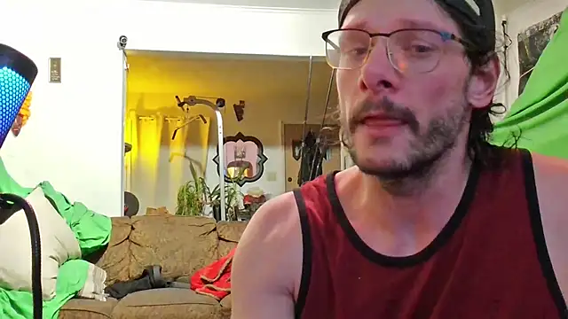 Snapshot of MasterDaddyCool chatting on November 3, 10:19 am MasterDaddyCool online show from November 3, 10:19 am