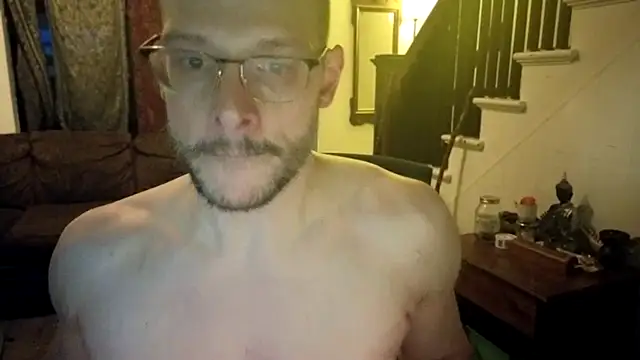 Snapshot of MasterDaddyCool chatting on July 6, 9:27 am MasterDaddyCool online show from July 6, 9:27 am