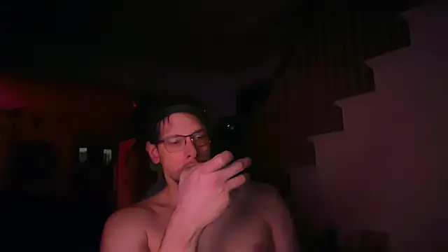 MasterDaddyCool online show from May 12, 8:43 am