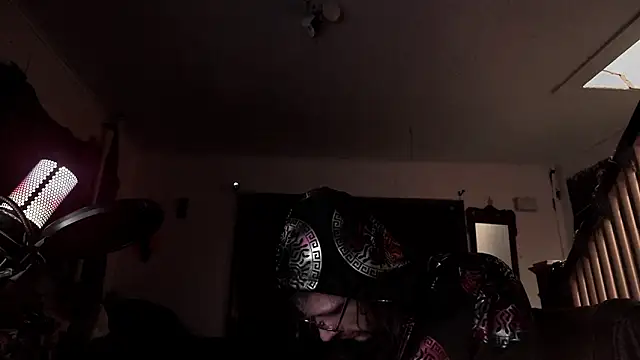 MasterDaddyCool online show from February 1, 8:01 am