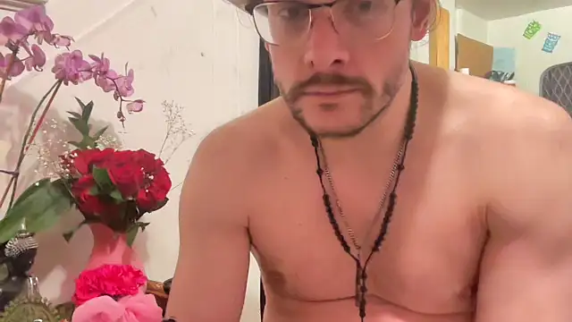 MasterDaddyCool online show from March 12, 11:03 am