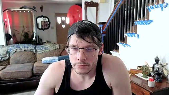 Snapshot of MasterDaddyCool chatting on June 9, 5:47 pm MasterDaddyCool online show from June 9, 5:47 pm