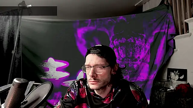 Snapshot of MasterDaddyCool chatting on September 12, 6:35 am MasterDaddyCool online show from September 12, 6:35 am