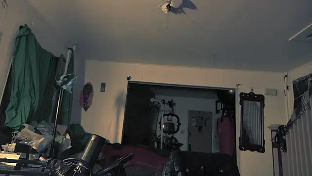 MasterDaddyCool online show from February 4, 6:52 am