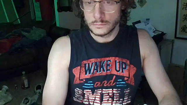 Snapshot of MasterDaddyCool chatting on October 1, 2:38 am MasterDaddyCool online show from October 1, 2:38 am