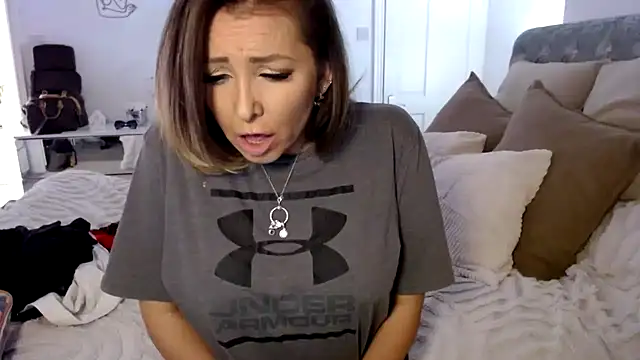 AngeleyesUK online show from April 29, 11:00 pm