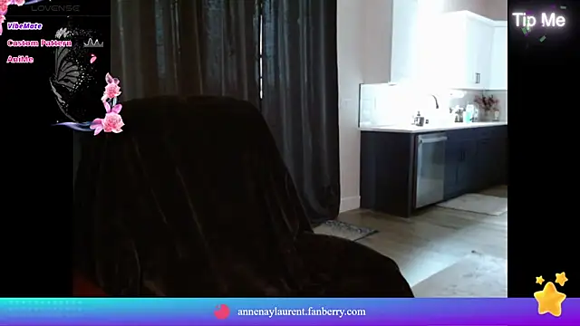 AnneNay online show from March 12, 10:36 pm