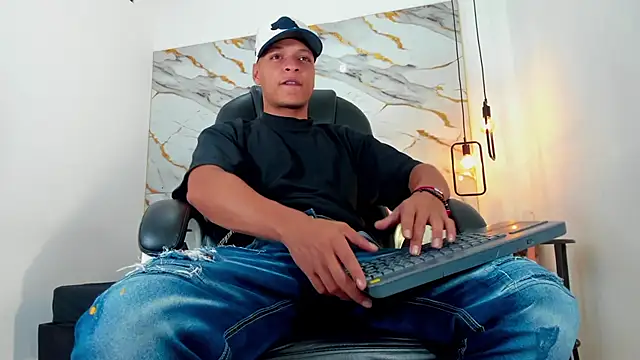 Ricky Owens1 online show from October 25, 2:28 pm