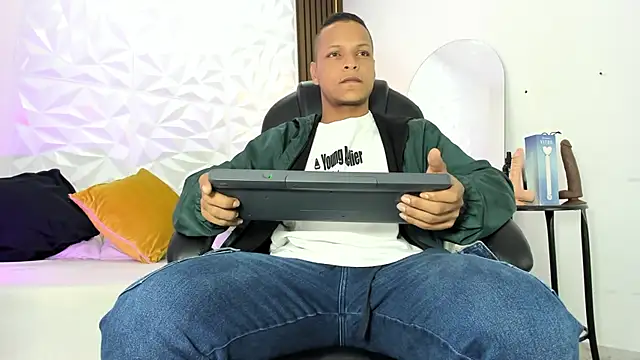 Ricky Owens1 online show from September 27, 1:17 pm