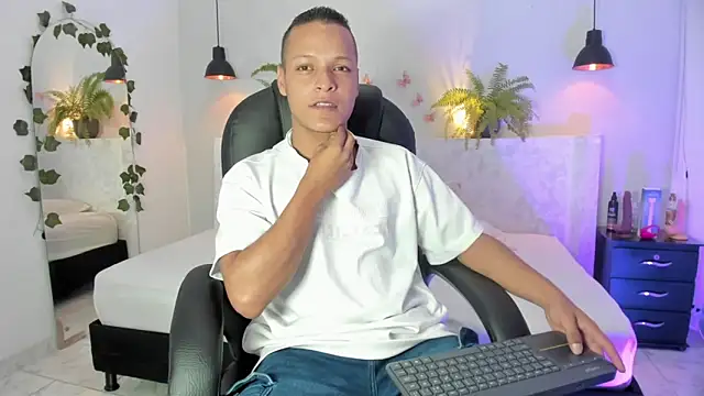 Ricky Owens1 online show from September 14, 1:00 pm