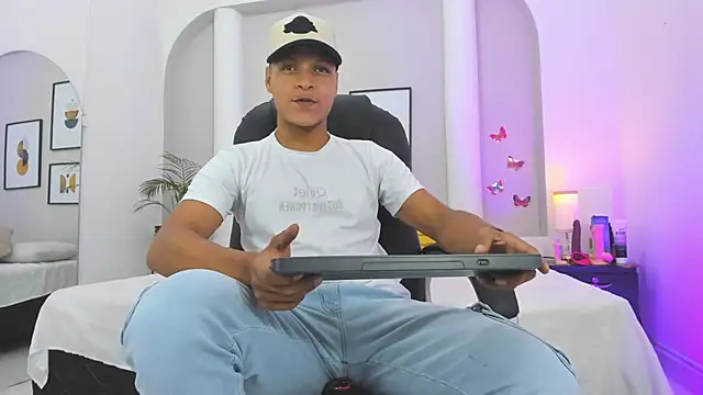 Ricky Owens1 online show from October 27, 8:43 pm