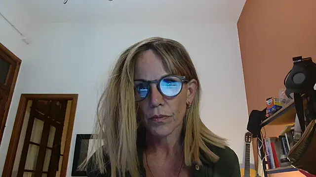 Polly23 online show from November 24, 3:17 am