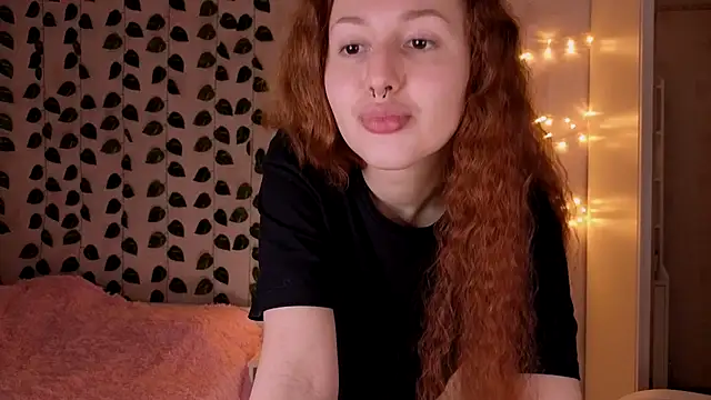 Snapshot of lina_red_xxx chatting on September 14, 10:32 pm lina red xxx online show from September 14, 10:32 pm