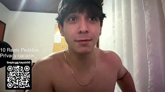 Snapshot of Cayozin_ chatting on November 5, 10:46 pm Cayozin online show from November 5, 10:46 pm