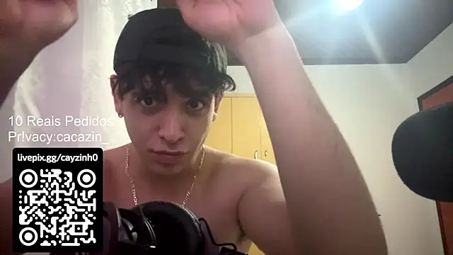 Snapshot of Cayozin_ chatting on December 1, 10:54 pm Cayozin online show from December 1, 10:54 pm