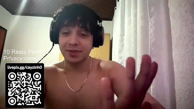 Snapshot of Cayozin_ chatting on November 6, 10:58 pm Cayozin online show from November 6, 10:58 pm