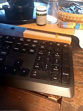 Snapshot of Endriuu09 chatting on September 9, 8:13 am Endriuu09 online show from September 9, 8:13 am