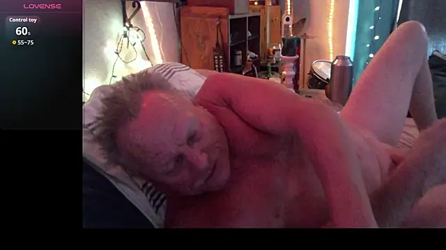 Pussyeat2please online show from February 7, 4:48 pm