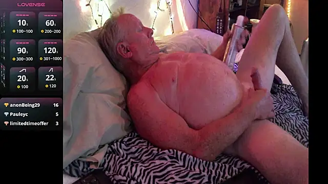 Pussyeat2please online show from April 14, 12:32 pm