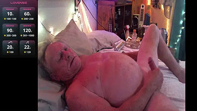 Pussyeat2please online show from April 13, 12:09 pm