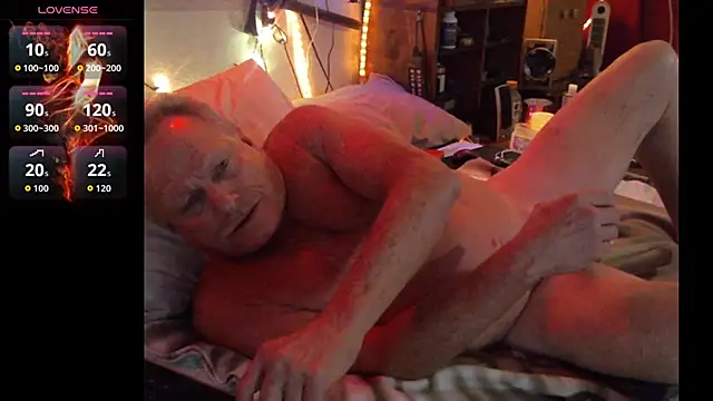Pussyeat2please online show from May 28, 11:49 am