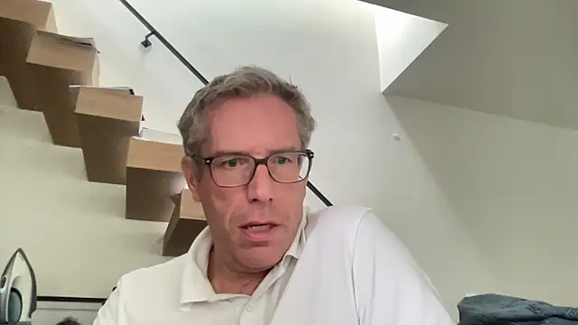 Snapshot of choupipat1 chatting on September 12, 12:27 pm choupipat1 online show from September 12, 12:27 pm