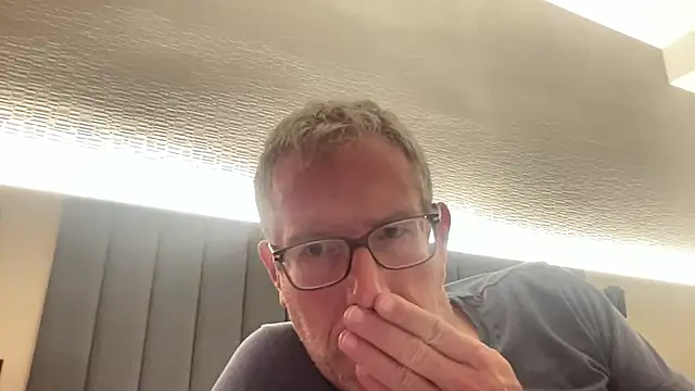 Snapshot of choupipat1 chatting on October 23, 1:04 am choupipat1 online show from October 23, 1:04 am