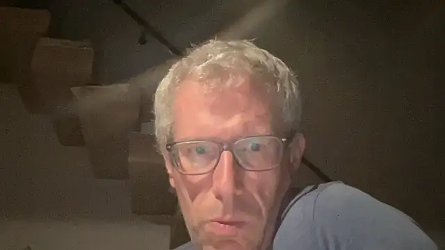 Snapshot of choupipat1 chatting on September 14, 10:43 pm choupipat1 online show from September 14, 10:43 pm