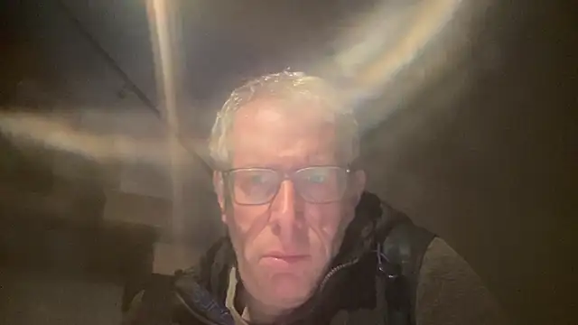 Snapshot of choupipat1 chatting on November 9, 6:39 am choupipat1 online show from November 9, 6:39 am