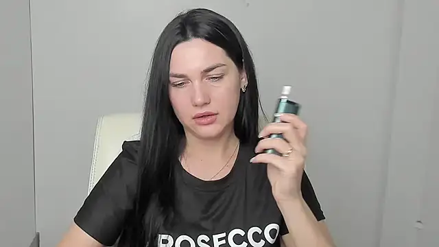 Lune Moon online show from October 3, 5:47 pm