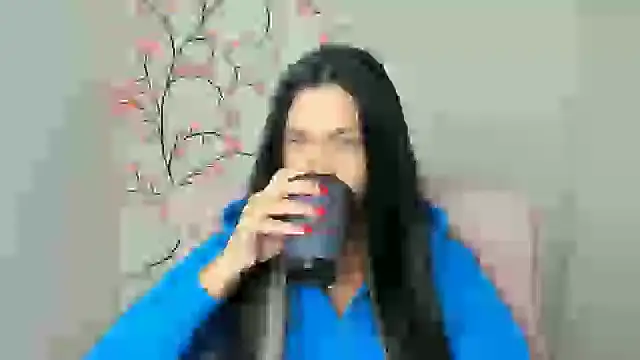 Lune Moon online show from April 19, 5:19 am