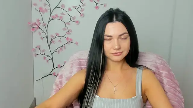 Lune Moon online show from March 27, 6:44 am