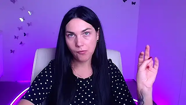 Lune Moon online show from September 13, 11:32 am