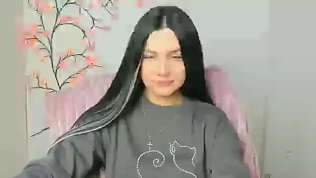 Lune Moon online show from February 21, 6:37 am