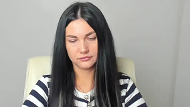 Lune Moon online show from November 27, 6:47 am