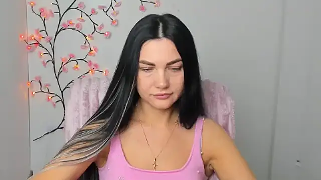 Lune Moon online show from March 5, 6:32 am