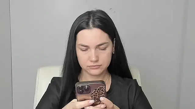 Lune Moon online show from October 3, 5:42 am