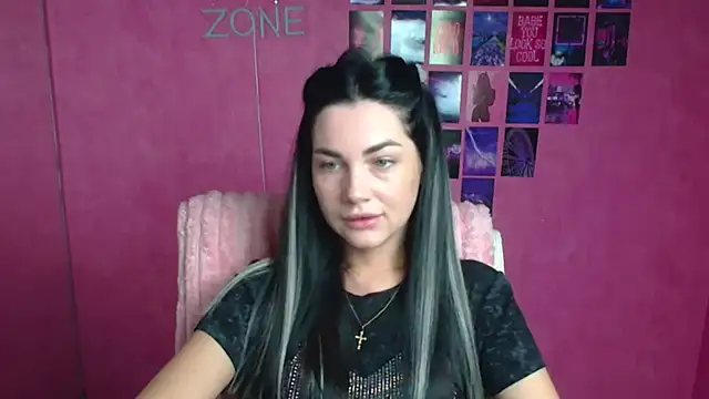 Lune Moon online show from April 15, 11:27 am