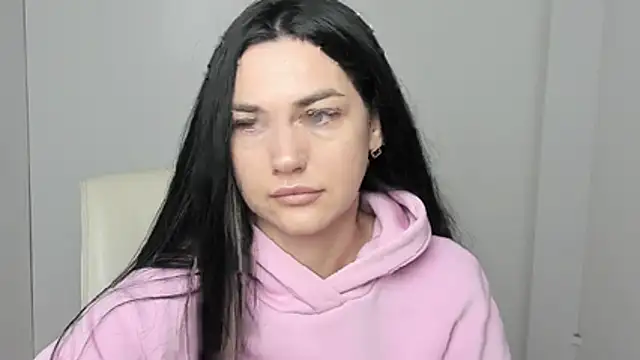 Lune Moon online show from November 4, 6:06 am