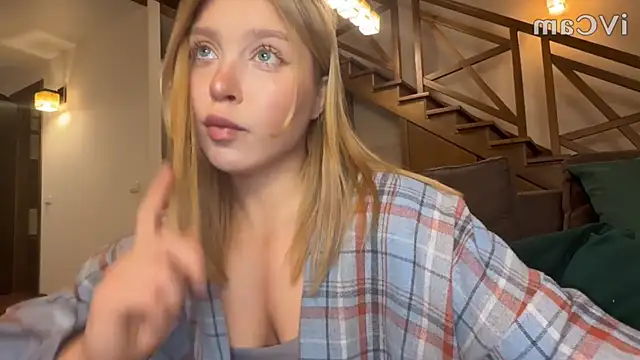VanillaLivitski online show from November 11, 2:56 pm